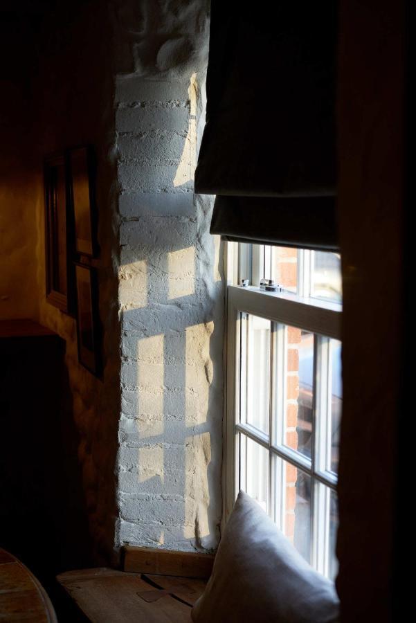 The Dog & Gun Inn Netheravon 外观 照片